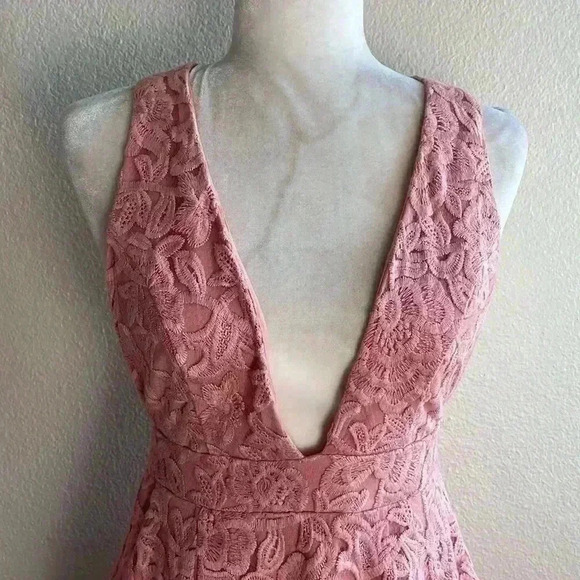 NBD Revolve Faith Pastel Blush Pink Floral Lace Plunge Neck Mini Dress - XS - Picture 5 of 11